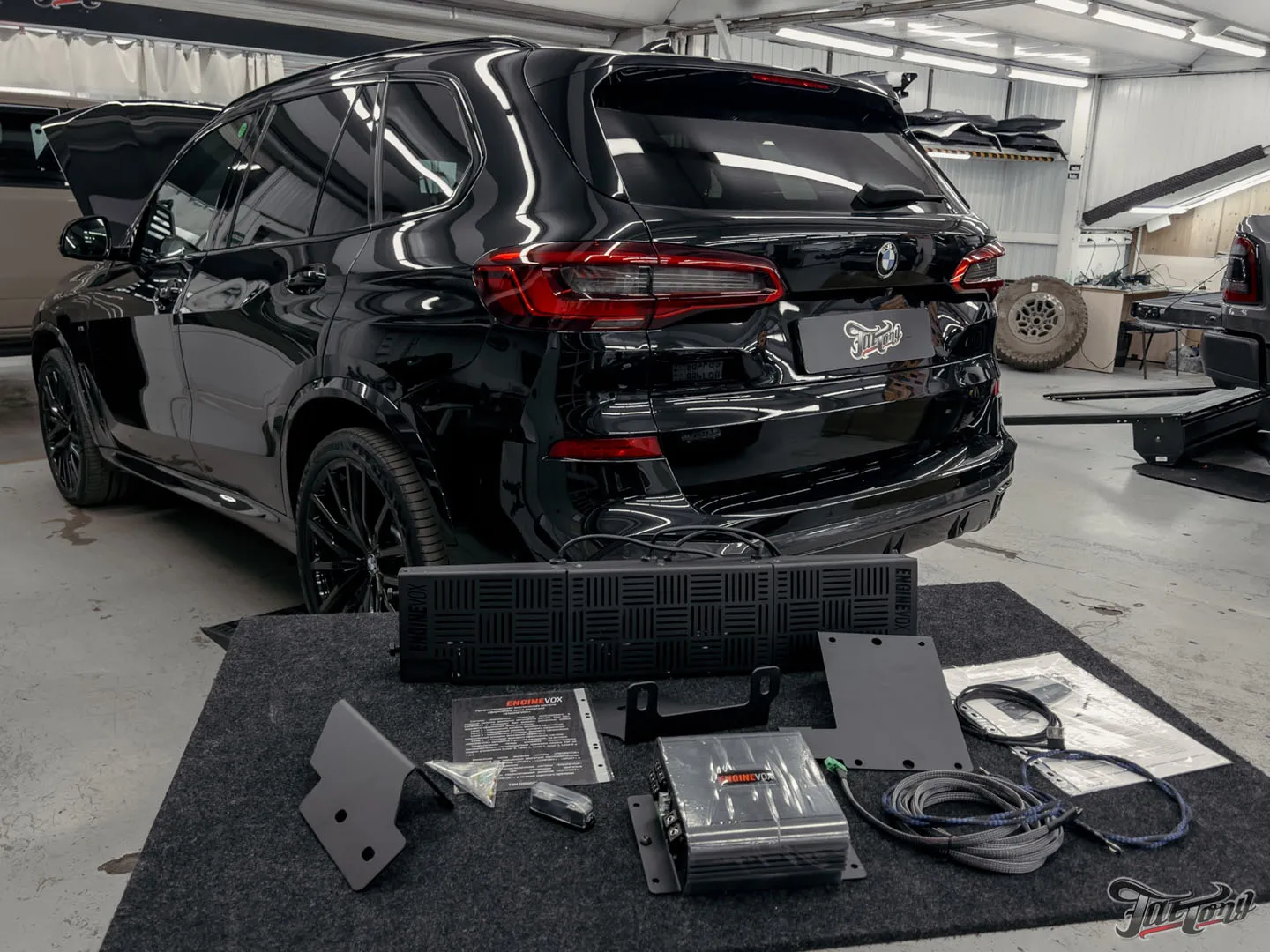 Установили систему профессионального активного выхлопа ENGINEVOX Stage 1+ на BMW X5